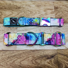 Load image into Gallery viewer, Iara Rainbow Neochrome dog collar